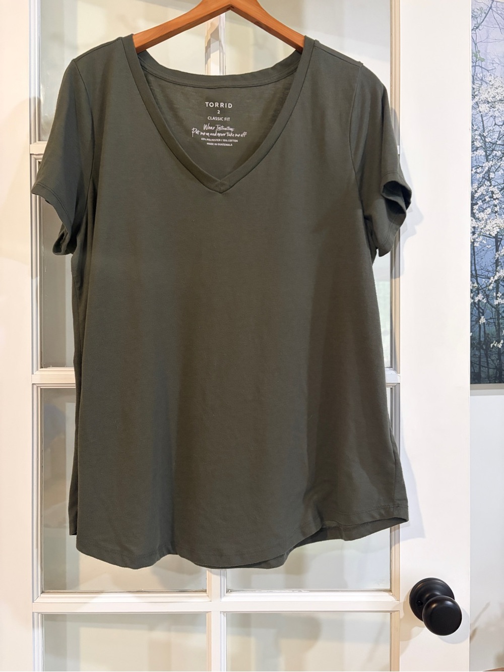 Torrid Olive Green Classic Fit V-Neck Short Sleeve T-Shirt Size 2 2X